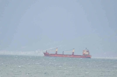 Edremit K&ouml;rfezi y&uuml;k gemilerine sığınak odu
