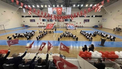 Edremit&rsquo;te 19 Mayıs coşkusu
