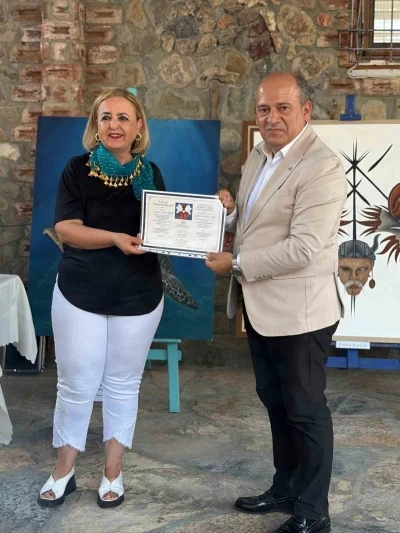 Edremit&rsquo;te sanat ş&ouml;leni: 35. Uluslararası Karma Sergisi kapılarını a&ccedil;tı
