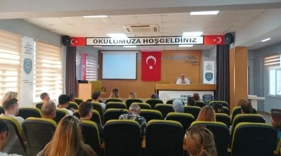 Edremit&rsquo;te y&ouml;netici adaylarına eğitim semineri
