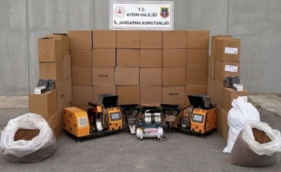 Efeler&rsquo;de ka&ccedil;ak sigara imalathanesine baskın
