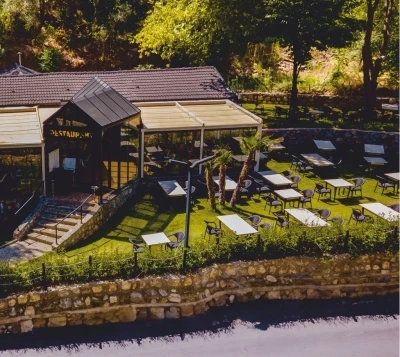 Efeler&rsquo;in konaklama tesisi vatandaşların uğrak noktası haline geldi
