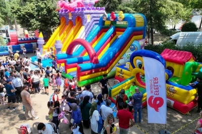 Efeler&rsquo;in minikleri &Ccedil;ocuk Şenliği&rsquo;nde bir araya geldi
