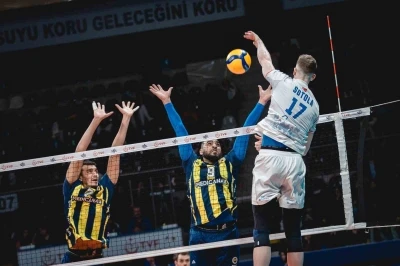 Efeler Ligi: Halkbank: 3 - Fenerbah&ccedil;e Medicana: 0
