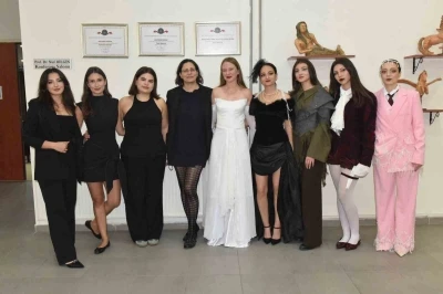 Ege’de edebiyat ve moda aynı sahneyi paylaştı
