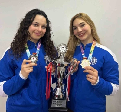 Ege &Uuml;niversitesi kick boksta zirvede
