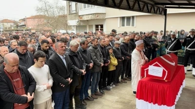 Eğlence mekanına ger&ccedil;ekleştirilen saldırıda &ouml;len polis memuru son yolculuğuna uğurlandı
