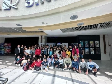 Ekip: Siberay G&uuml;neş Fırtınası sinema filmi &ouml;ğrencilerle buluştu
