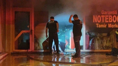 Ekmek teknesinin yandığını g&ouml;r&uuml;nce g&ouml;zyaşlarına boğuldu
