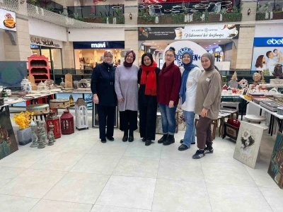 El emeği eserler beğenildi
