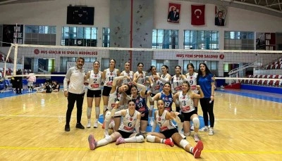 Elazığ Belediyespor Kadın Voleybol Takımı, deplasmandan galibiyetle ayrıldı