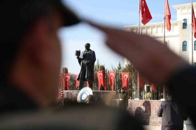 Elazığ’da 10 Kasım’da Atatürk saygıyla anıldı
