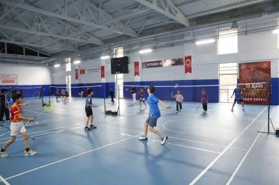 Elazığ&rsquo;da 23 Nisan coşkusu spor etkinlikleriyle yaşandı
