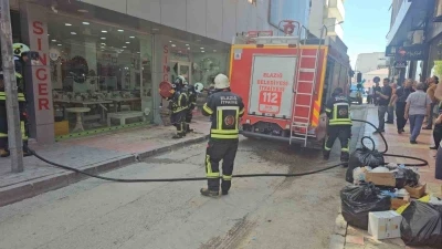 Elazığ’da apartman dairesinde korkutan yangın
