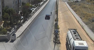 Elazığ’da aracın çarptığı kadın 19 gündür yaşam savaşı veriyor: Kaza anı kamerada
