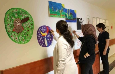 Elazığ&rsquo;da &ccedil;ocuk endoskopi b&ouml;l&uuml;m&uuml; daha renkli ve &ccedil;ocuk dostu hale getirildi
