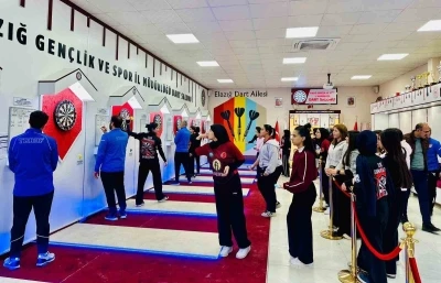 Elazığ&rsquo;da dart m&uuml;sabakaları sona erdi
