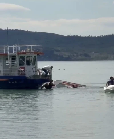 Elazığ&rsquo;da deniz bisikleti devrildi: 2 kişi kurtarıldı
