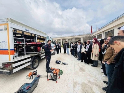 Elazığ&rsquo;da gen&ccedil;lere y&ouml;nelik afet farkındalık eğitimi
