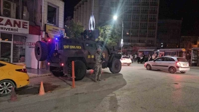 Elazığ’da geniş çaplı asayiş uygulamasında yüzlerce araç ve şahıs denetlendi
