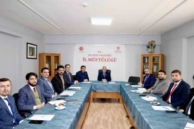 Elazığ&rsquo;da il&ccedil;e m&uuml;ft&uuml;leri bir araya geldi
