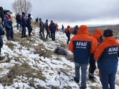 Elazığ&rsquo;da kayıp yaşlı adamın cesedi bulundu
