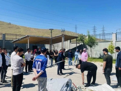 Elazığ&rsquo;da &ouml;ğrencilere &ccedil;adır kurma ve yangın eğitimi
