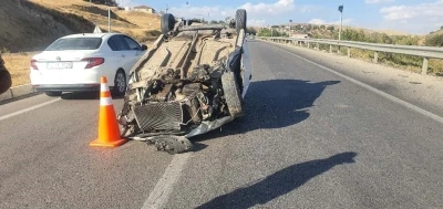 Elazığ’da otomobil takla attı
