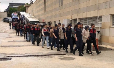 Elazığ&rsquo;da &ouml;zel sağlık kuruluşlarına operasyon: 19 ş&uuml;pheli adliyeye sevk edildi
