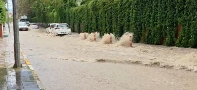 Elazığ&rsquo;da sağanak yağış etkili oldu
