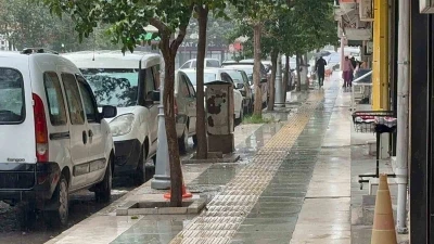Elazığ&rsquo;da sağanak yağış etkili oluyor
