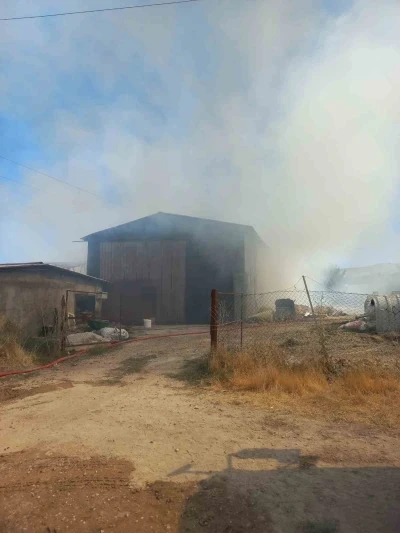 Elazığ’da samanlık yangını
