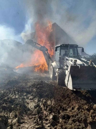 Elazığ’da samanlık yangını
