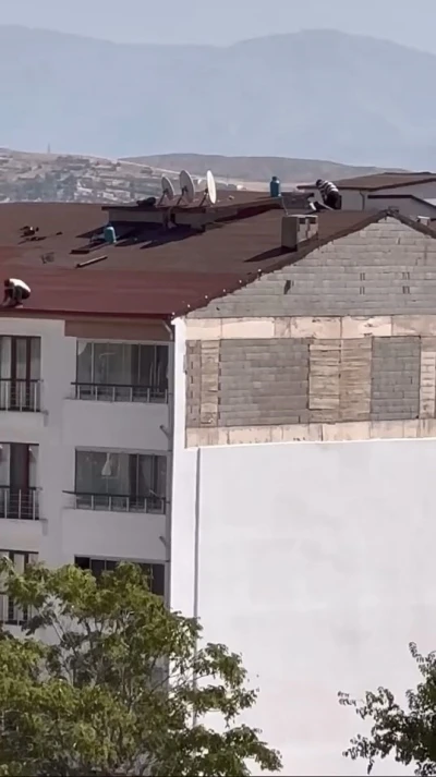 Elazığ’da tedbirsiz çalışma yürekleri ağza getirdi
