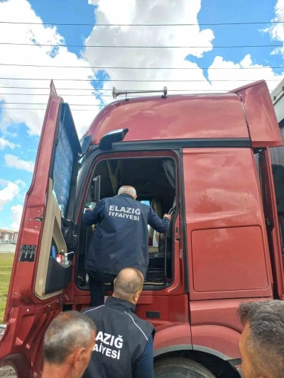 Elazığ&rsquo;da tır şof&ouml;r&uuml; aracının i&ccedil;inde &ouml;l&uuml; bulundu
