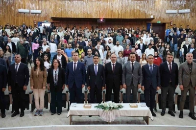 Elazığ&rsquo;da &rsquo;T&uuml;rkiye Y&uuml;zyılında Ulaştırma Vizyonu&rsquo; programı ger&ccedil;ekleştirildi
