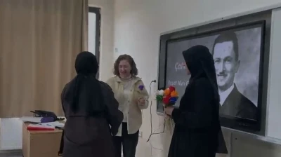 Elazığ&rsquo;da vefa &ouml;rneği: &ouml;ğrencilerden &ouml;ğretmenlerine anlamlı hediye
