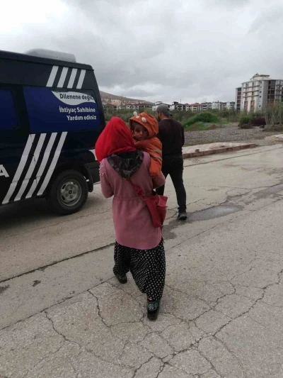 Elazığ&rsquo;da zabıtadan dilencilere y&ouml;nelik operasyon
