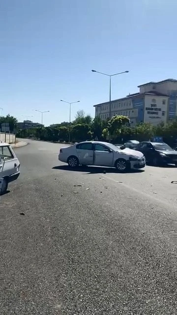 Elazığ’da zincirleme trafik kazası: 1 yaralı
