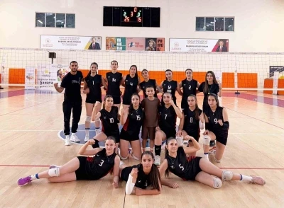 Elazığ voleybol takımı yarı finalde
