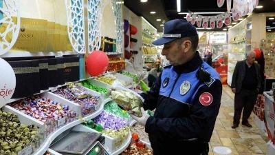 Elazığ zabıtasından bayram &ouml;ncesi denetim
