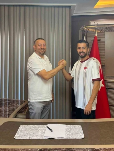 Elazığspor Onur Eriş&rsquo;le s&ouml;zleşme imzaladı
