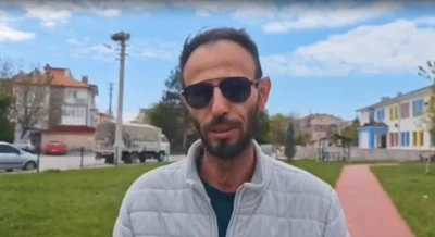 Elektrik akımına kapılan leyleği arabasına alıp yardım etti
