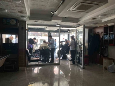 Elektrik kesintisi Mamak esnafını durduramadı
