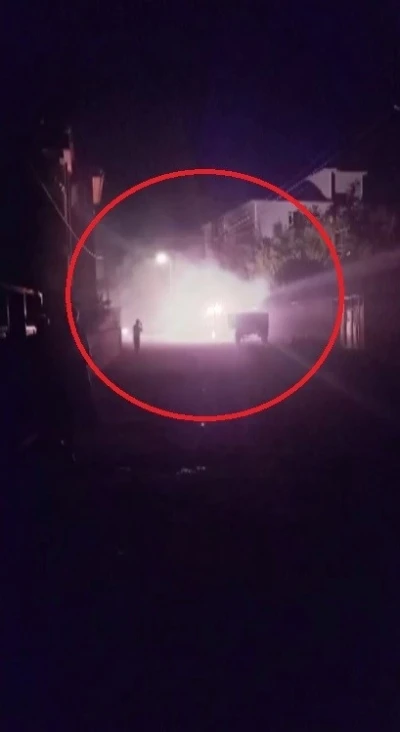 Elektrik tellerindeki patlamalar geceyi gündüze çevirdi
