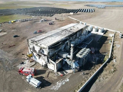 Elektrik &uuml;retim tesisinde &ccedil;ıkan yangın kontrol altına alındı
