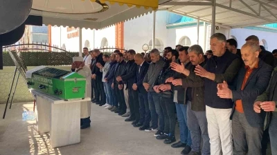 Emekli olduğu iş yerinde hayatını kaybeden iş&ccedil;i toprağa verildi
