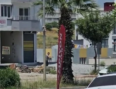 Emekli polis oğlunu b&ouml;yle &ouml;ld&uuml;rd&uuml;
