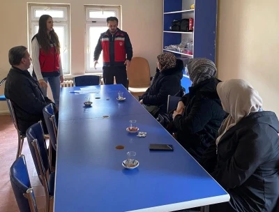 Emet&rsquo;te okul personeline &ouml;zel hijyen eğitimi verildi
