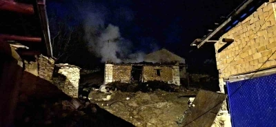Emet&rsquo;te samanlık ve ahır yangını korkuttu
